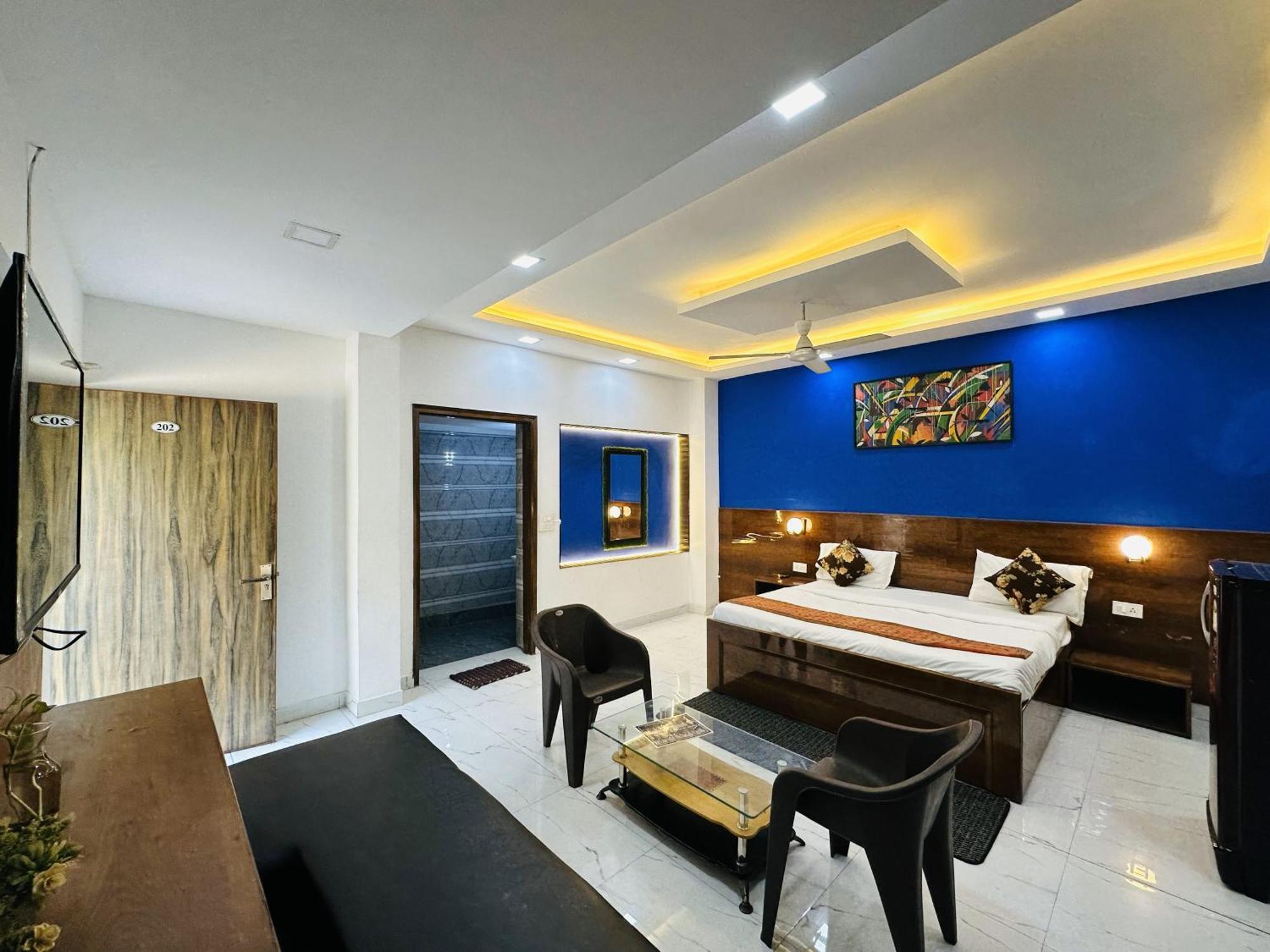 Golden Bed And Breakfast- High Quality Rooms In South Ex-1 D Block New Delhi Exterior photo